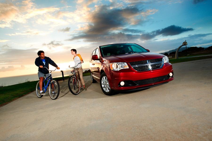  Dodge Grand Caravan 2011 года  (фото 50 из 83)